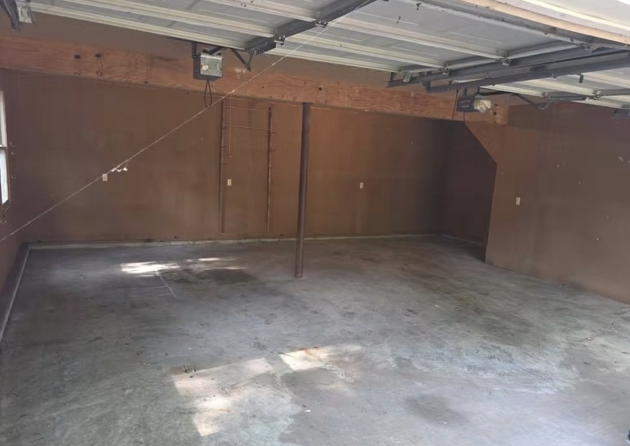 Garage cleared by Rubbish
