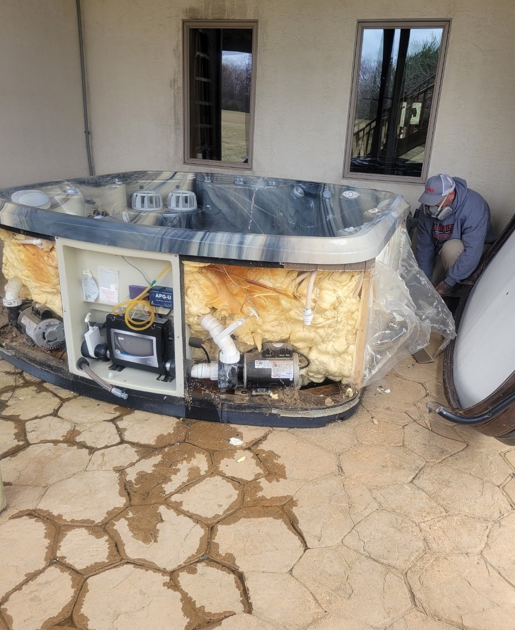 Hot tub removal — starting at $350 by Rubbish